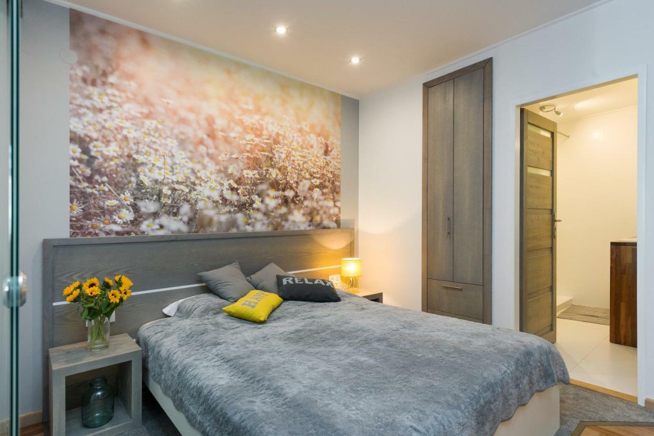 Sunflower Apartment Krakow Luaran gambar